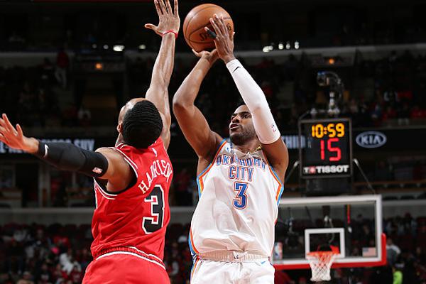 ????WNBA狀元佩奇迎季前賽首秀 強突挑籃拿下生涯首分！
