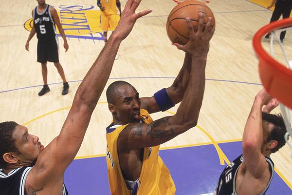 引人注目??多位NBA球星參加紐約狂歡節 詹韋杜登文班弗拉格在列
