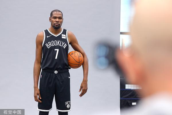 20分大勝，恭喜中國男籃又贏了！一戰誕生3大功臣，也揪出拉胯1人