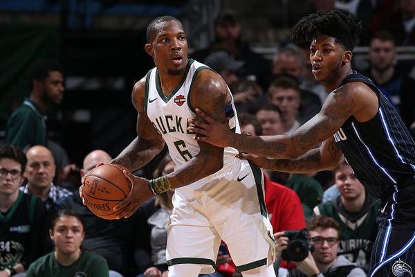 塞媒：約基奇給瓦蘭打了電話 說服他繼續征戰NBA
